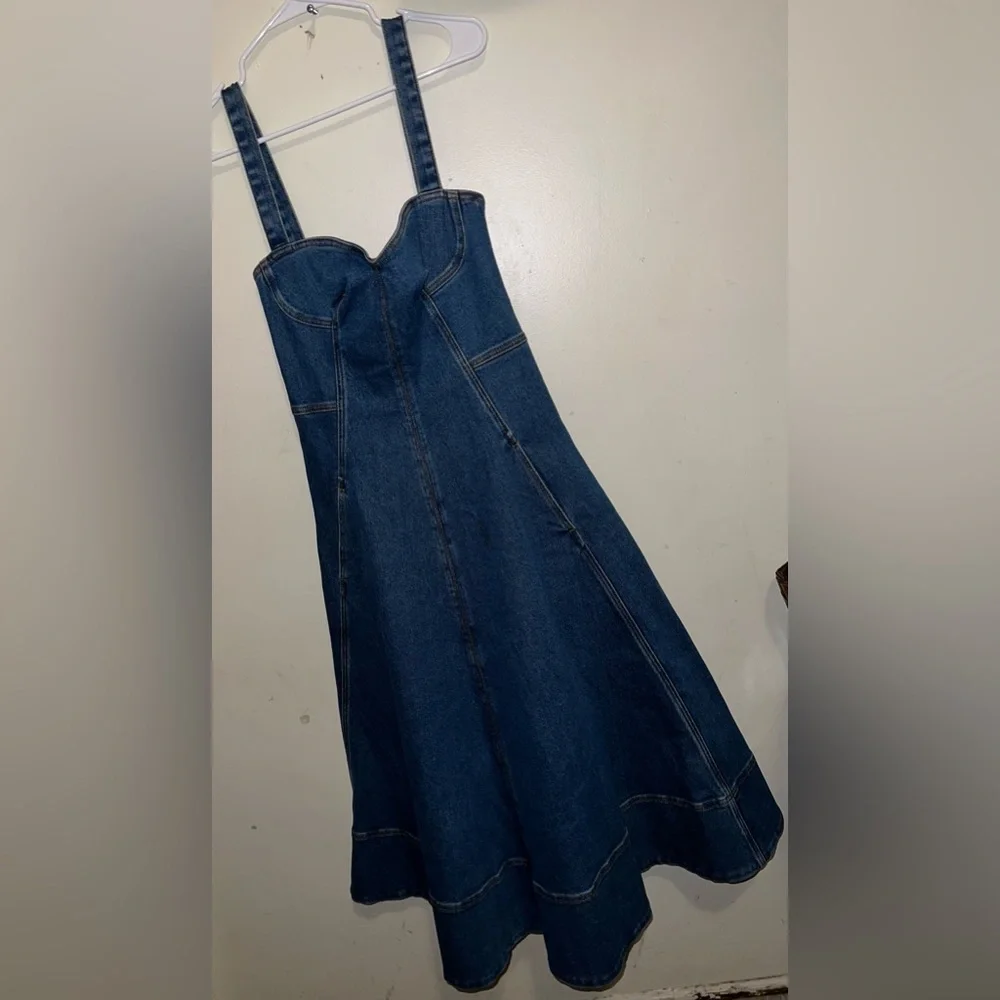 OSCAR DELA RENTA Sweetheart Neck Denim Dress in Medium Wash made in ITALY - Picture 10 of 17